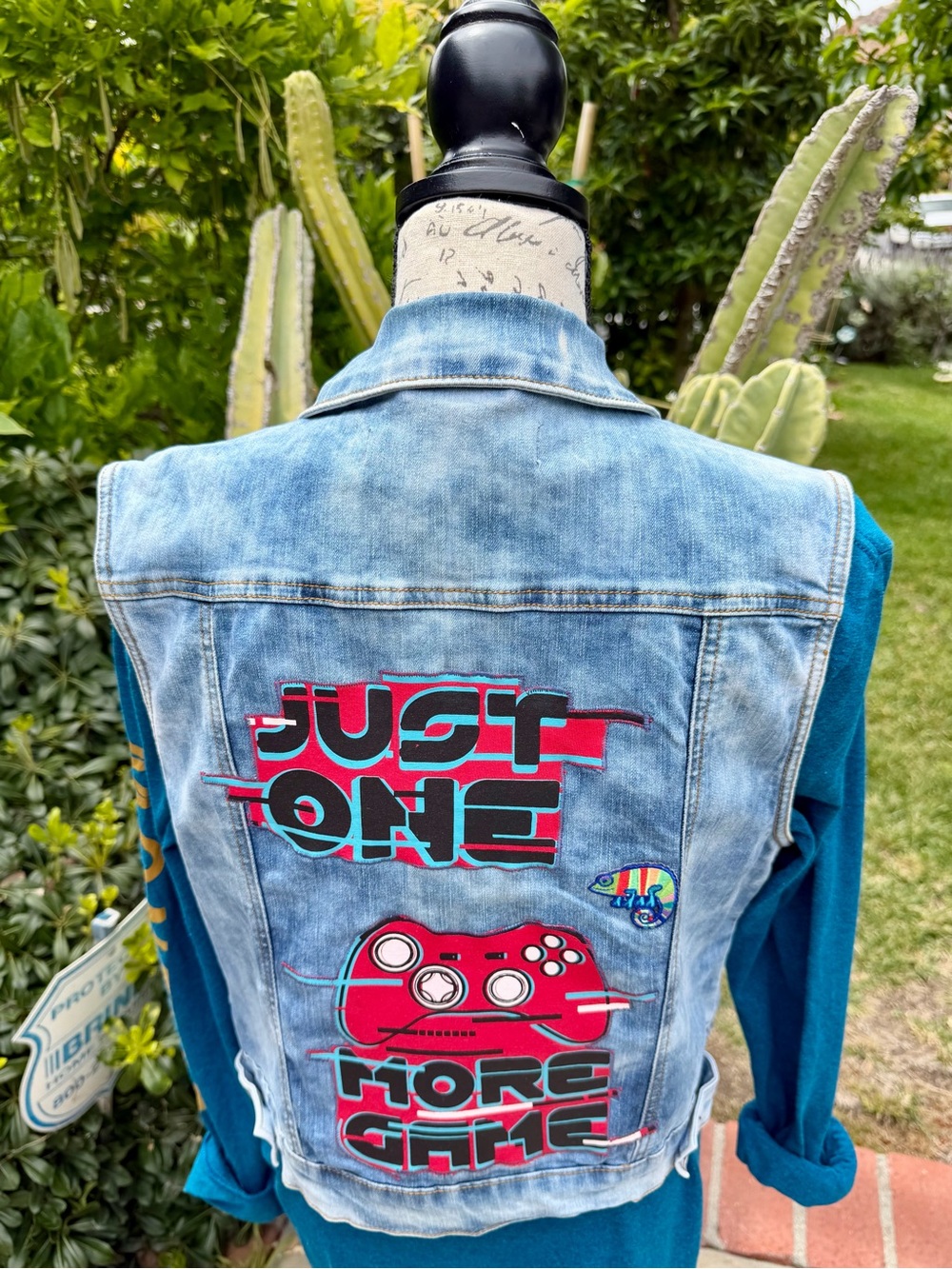 Vintage Women's "Just One More Game' Vest -Large